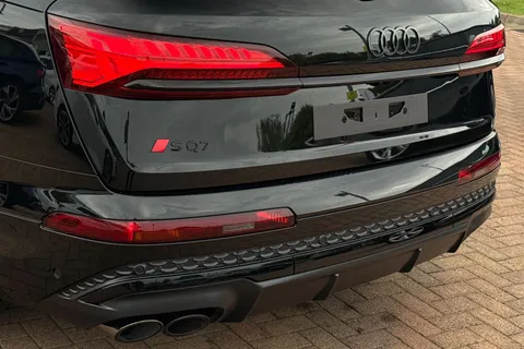 Audi SQ7 4.0 TFSI V8 Black Edition Tiptronic quattro Euro 6 (s/s) 5dr Thumbnail #8