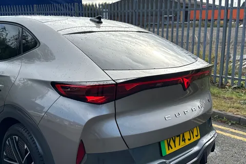 KY74JYJ CUPRA Tavascan 77kWh VZ2 SUV Coupe Auto 4Drive 5dr Thumbnail #8
