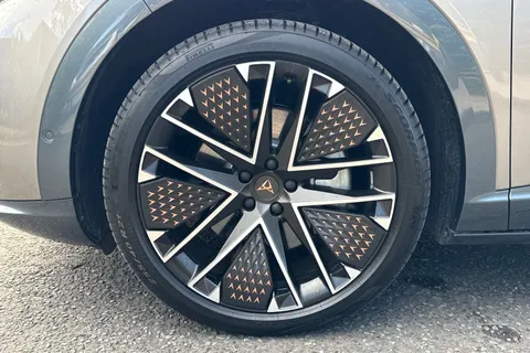 KY74JYJ CUPRA Tavascan 77kWh VZ2 SUV Coupe Auto 4Drive 5dr Thumbnail #11