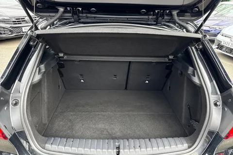 YB73KMX BMW 1 Series 1.5 118i M Sport (LCP) DCT Euro 6 (s/s) 5dr Thumbnail #7