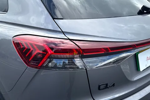 LO24XTD Audi Q4 e-tron 210kW 45 82kWh Black Edition 5dr Auto Thumbnail #8