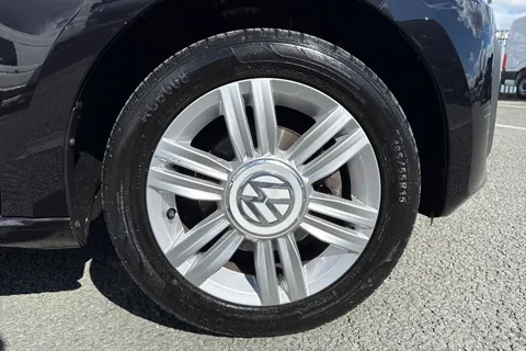 GD67NFA Volkswagen Up! 1.0 BlueMotion Tech High Up 5dr ASG ⭐1 Year VW Warranty⭐ Thumbnail #10
