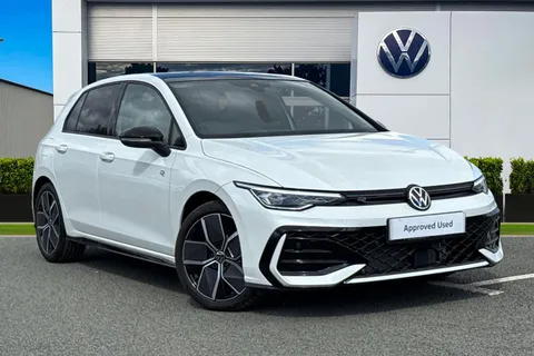 CY25BTU Volkswagen Golf 2.0 TDI 150 R-Line 5dr DSG ⭐Leather, Sunroof, Leeds Alloys, Black package⭐ Thumbnail #2