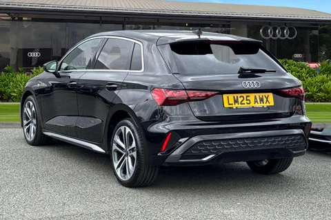 LM25AWX Audi A3 S line 40 TFSI e 204 PS S tronic Thumbnail #3