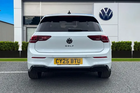 CY25BTU Volkswagen Golf 2.0 TDI 150 R-Line 5dr DSG ⭐Leather, Sunroof, Leeds Alloys, Black package⭐ Thumbnail #5