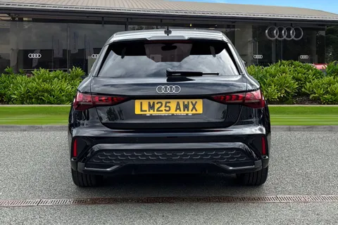 LM25AWX Audi A3 S line 40 TFSI e 204 PS S tronic Thumbnail #5