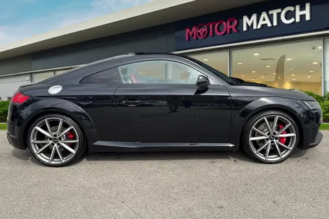 FV67UKY Audi TTS 2.0 TFSI Black Edition S Tronic quattro Euro 6 (s/s) 3dr Thumbnail #4