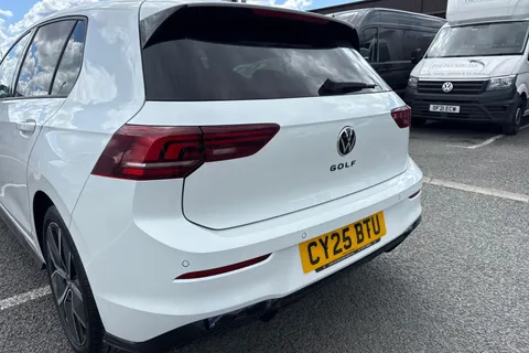 CY25BTU Volkswagen Golf 2.0 TDI 150 R-Line 5dr DSG ⭐Leather, Sunroof, Leeds Alloys, Black package⭐ Thumbnail #8