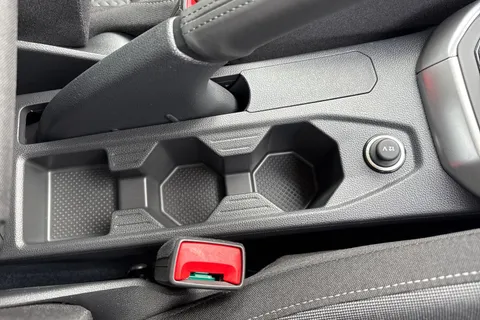  Volkswagen Taigo 1.0 TSI Life Euro 6 (s/s) 5dr Thumbnail #39