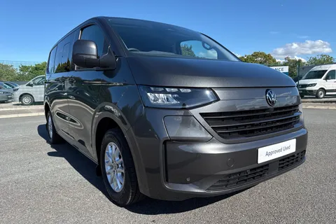 DG75CWC Volkswagen Transporter T32 Kombi Commerce Pro SWB 218 PS 65KWh Electric - Delivery Miles Thumbnail #9