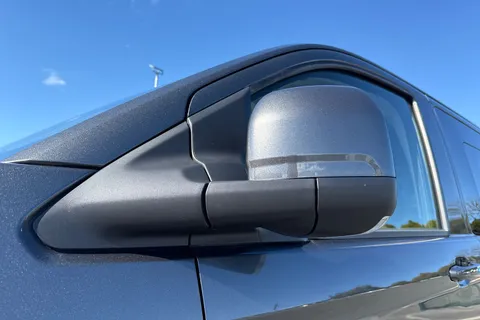 DG75CWC Volkswagen Transporter T32 Kombi Commerce Pro SWB 218 PS 65KWh Electric - Delivery Miles Thumbnail #27