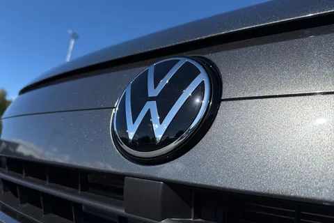 DG75CWC Volkswagen Transporter T32 Kombi Commerce Pro SWB 218 PS 65KWh Electric - Delivery Miles Thumbnail #29