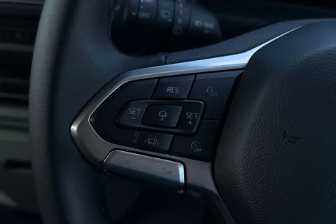 DG75CWC Volkswagen Transporter T32 Kombi Commerce Pro SWB 218 PS 65KWh Electric - Delivery Miles Thumbnail #37