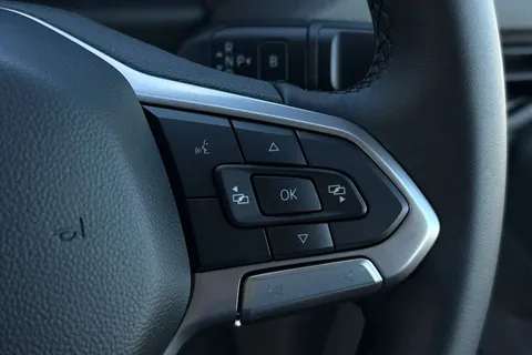 DG75CWC Volkswagen Transporter T32 Kombi Commerce Pro SWB 218 PS 65KWh Electric - Delivery Miles Thumbnail #38