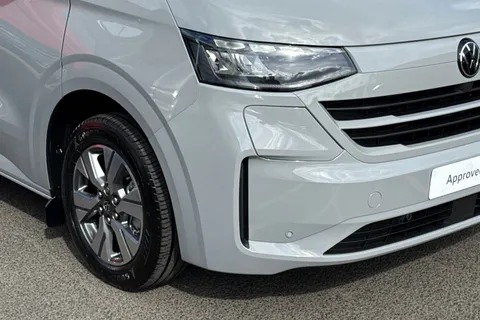 BV75OFL Volkswagen E-Transporter SWB 218PS  65kWh Electric 5 Seats Thumbnail #9