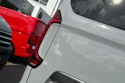 BV75OFL Volkswagen E-Transporter SWB 218PS  65kWh Electric 5 Seats Thumbnail #33