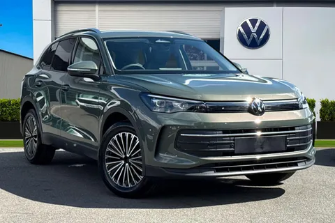  Volkswagen Tiguan 1.5 eTSI MHEV Match DSG Euro 6 (s/s) 5dr Thumbnail #2