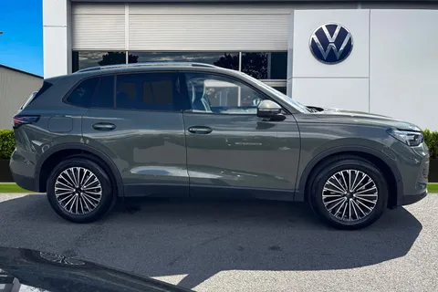  Volkswagen Tiguan 1.5 eTSI MHEV Match DSG Euro 6 (s/s) 5dr Thumbnail #4