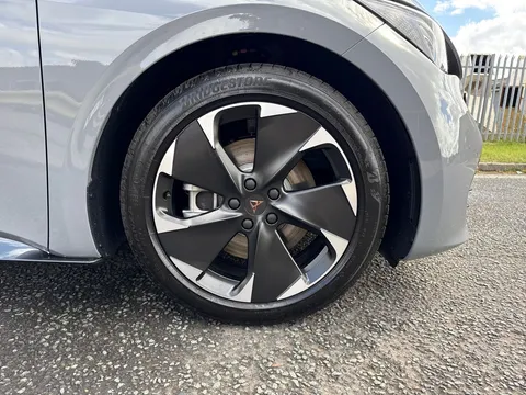 23 of 49 for CUPRA BORN 170kW e-Boost V1 59kWh 5dr Auto