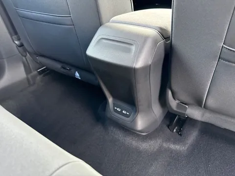 27 of 49 for CUPRA BORN 170kW e-Boost V1 59kWh 5dr Auto