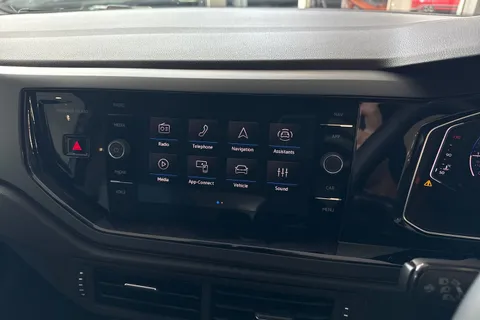  Volkswagen Taigo 1.5 TSI Black Edition DSG Euro 6 (s/s) 5dr Thumbnail #38