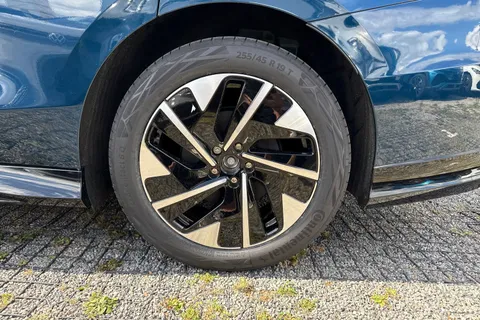  Volkswagen Id.7 Pro 77kWh Match Plus Fastback Auto 5dr Thumbnail #11