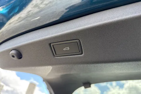  Volkswagen Id.7 Pro 77kWh Match Plus Fastback Auto 5dr Thumbnail #29