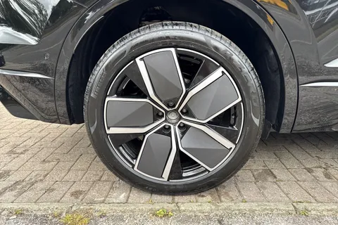  Volkswagen Touareg 3.0 TDI V6 Black Edition Tiptronic 4Motion Euro 6 (s/s) 5dr Thumbnail #12