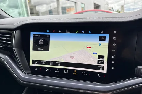  Volkswagen Touareg 3.0 TDI V6 Black Edition Tiptronic 4Motion Euro 6 (s/s) 5dr Thumbnail #17