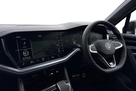  Volkswagen Touareg 3.0 TDI V6 Black Edition Tiptronic 4Motion Euro 6 (s/s) 5dr Thumbnail #18