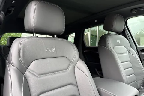  Volkswagen Touareg 3.0 TDI V6 Black Edition Tiptronic 4Motion Euro 6 (s/s) 5dr Thumbnail #24