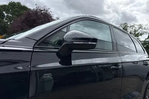  Volkswagen Touareg 3.0 TDI V6 Black Edition Tiptronic 4Motion Euro 6 (s/s) 5dr Thumbnail #26