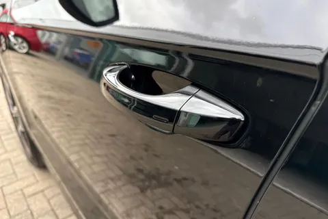  Volkswagen Touareg 3.0 TDI V6 Black Edition Tiptronic 4Motion Euro 6 (s/s) 5dr Thumbnail #27