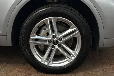 GN74ZFH Audi Q5 S line 40 TDI quattro 204 PS S tronic Thumbnail #10