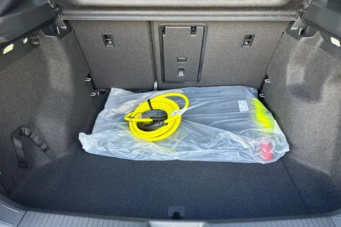 Volkswagen ID.5 Pro 77kWh Match Auto 5dr Thumbnail #7