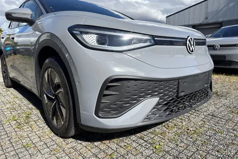 Volkswagen ID.5 Pro 77kWh Match Auto 5dr Thumbnail #9