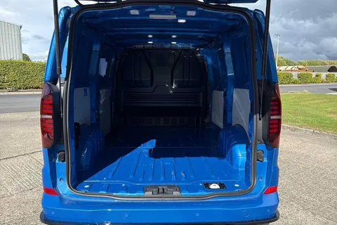 PK25KKU Volkswagen Transporter T32 Panel Van Commerce Pro SWB 170 PS 2.0 TDI 8sp Automatic Thumbnail #10