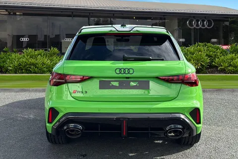 Audi RS 3 2.5 TFSI Carbon Black Sportback S Tronic quattro Euro 6 (s/s) 5dr Thumbnail #5