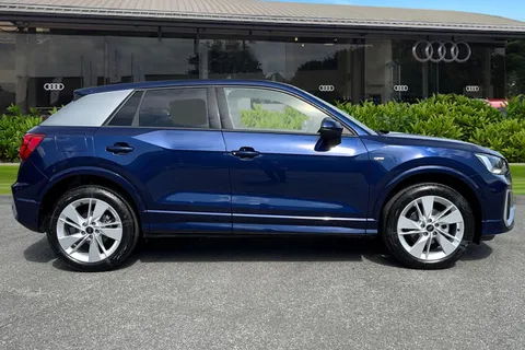 Audi Q2 1.0 TFSI 30 S line Euro 6 (s/s) 5dr Thumbnail #4