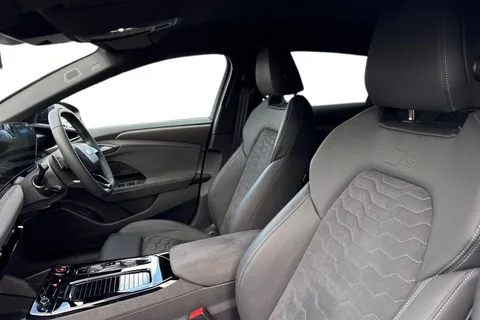 DN25OLX Audi A6 E-Tron Sportback 100kWh Performance Edition 1 Auto 5dr Thumbnail #17