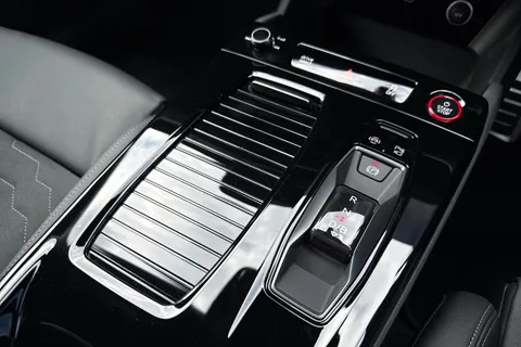 DN25OLX Audi A6 E-Tron Sportback 100kWh Performance Edition 1 Auto 5dr Thumbnail #24