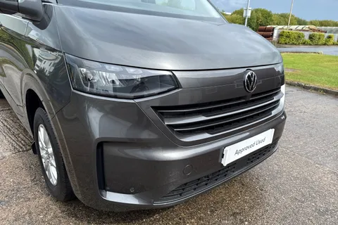 PJ25WUP Volkswagen Transporter T28 Panel Van Commerce Pro SWB 150 PS 2.0 TDI 8sp Automatic Thumbnail #9