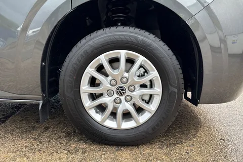 PJ25WUP Volkswagen Transporter T28 Panel Van Commerce Pro SWB 150 PS 2.0 TDI 8sp Automatic Thumbnail #10