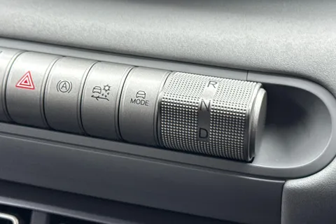 DS25TTF BYD Dolphin Surf 43.2kWh Boost Auto 5dr Thumbnail #21