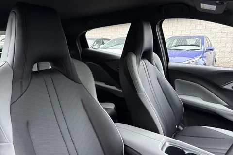 DS25TTF BYD Dolphin Surf 43.2kWh Boost Auto 5dr Thumbnail #22