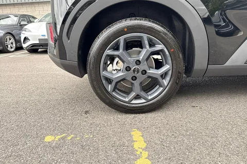 DS25TTF BYD Dolphin Surf 43.2kWh Boost Auto 5dr Thumbnail #23