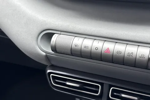 DS25TTF BYD Dolphin Surf 43.2kWh Boost Auto 5dr Thumbnail #45