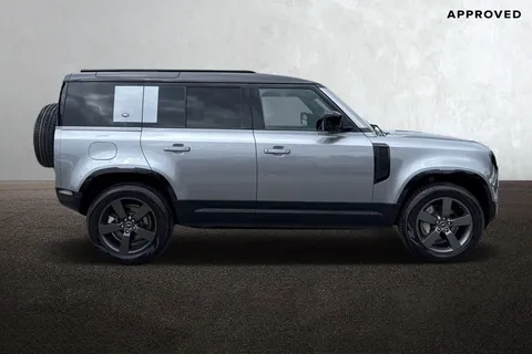 KS23ZCX Land Rover Defender 110 3.0 D300 MHEV X-Dynamic HSE SUV 5dr Diesel Auto 4WD Euro 6 (s/s) (300 ps) Thumbnail #6