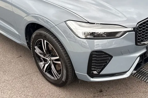 MC71OFH Volvo Xc60 2.0 B4 MHEV R-Design Auto AWD Euro 6 (s/s) 5dr Thumbnail #9