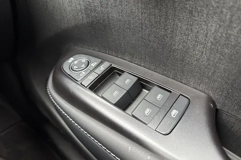 34 of 56 for BYD DOLPHIN 150kW Comfort 60.4kWh Auto